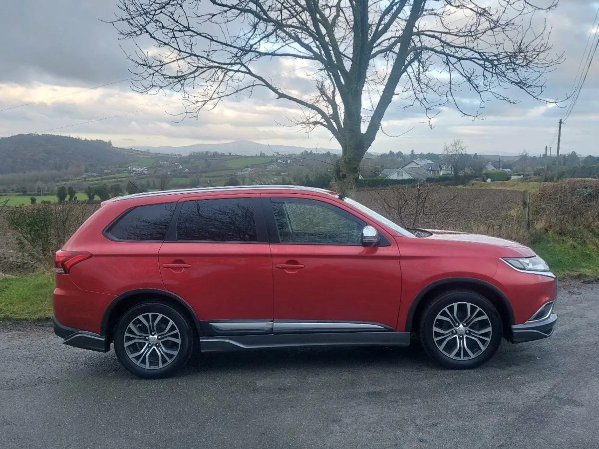 2016 MITSUBISHI OUTLANDER 2.3 4WD - Image 4