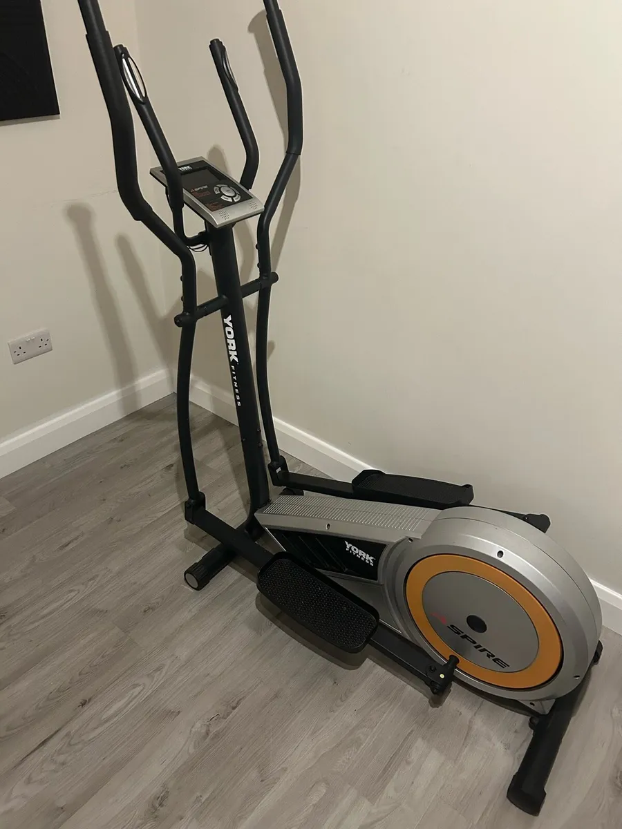Crosstrainer like new working perfect - Image 1