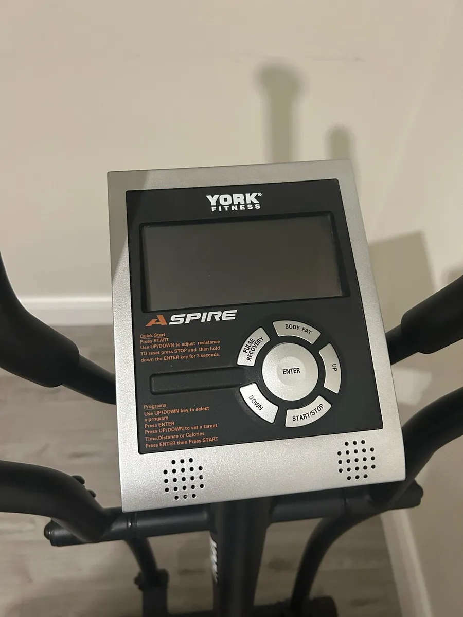 Crosstrainer like new working perfect - Image 3