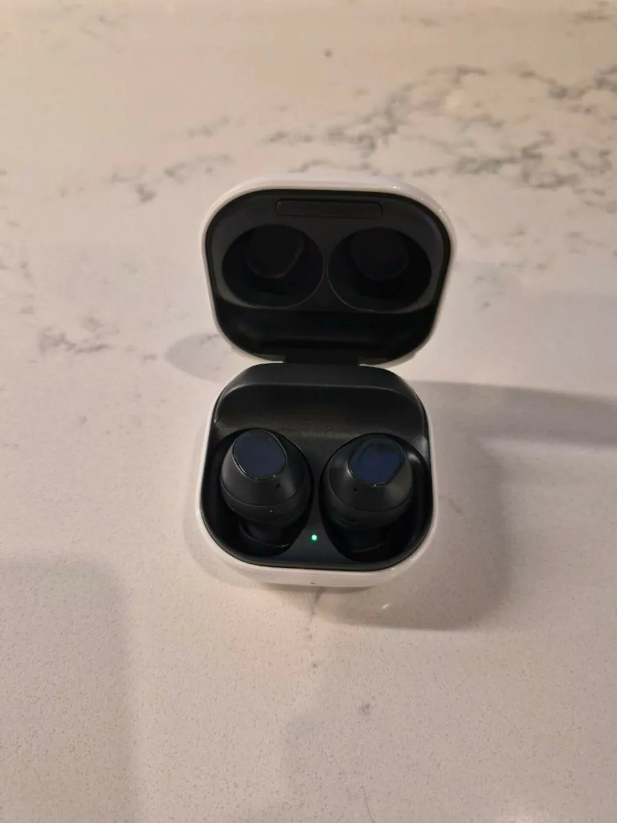 Samsung Galaxy Buds FE – Brand New & Unused - Image 4