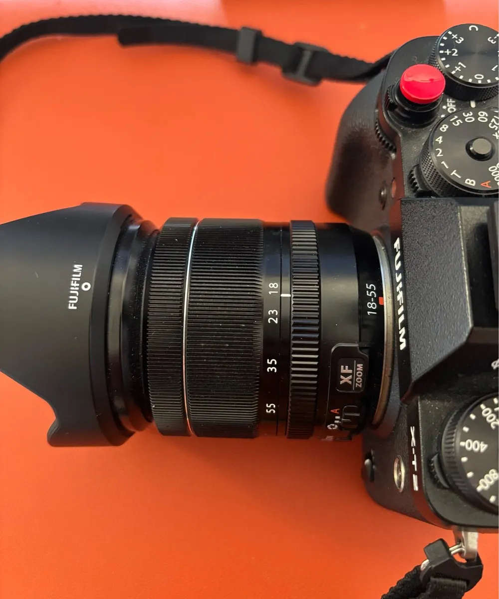 Fujifilm X-T2 Professional Kit w/ XF 18-55mm Lens - Image 4