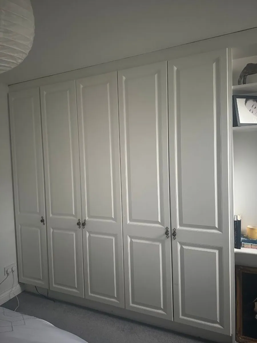 Built in wardrobes - Image 3