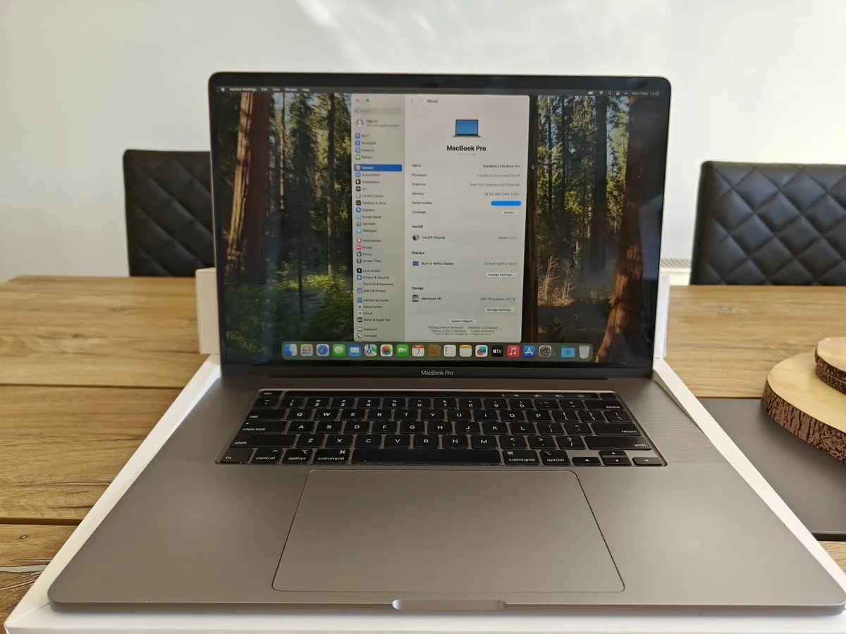 Macbook Pro 16-inch i9 2019 - Image 2