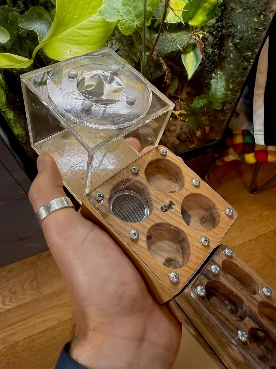 Ant nests, lights, heat mats. - Image 3