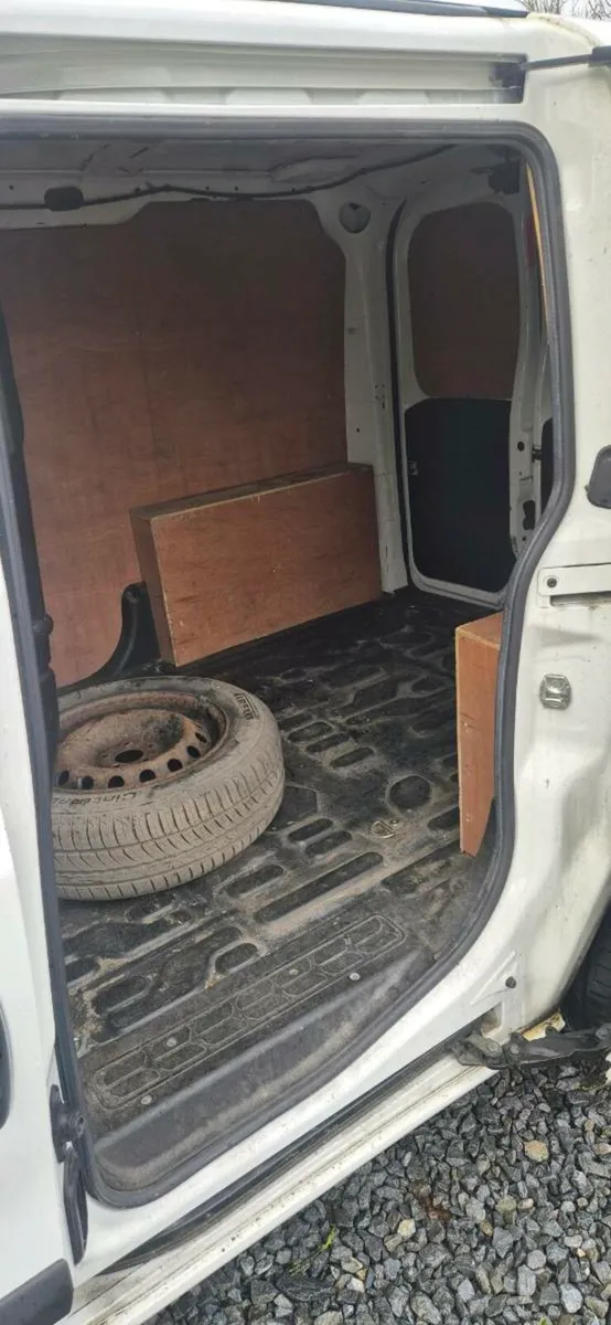 Fiat doblo €5950 (warranty) - Image 4