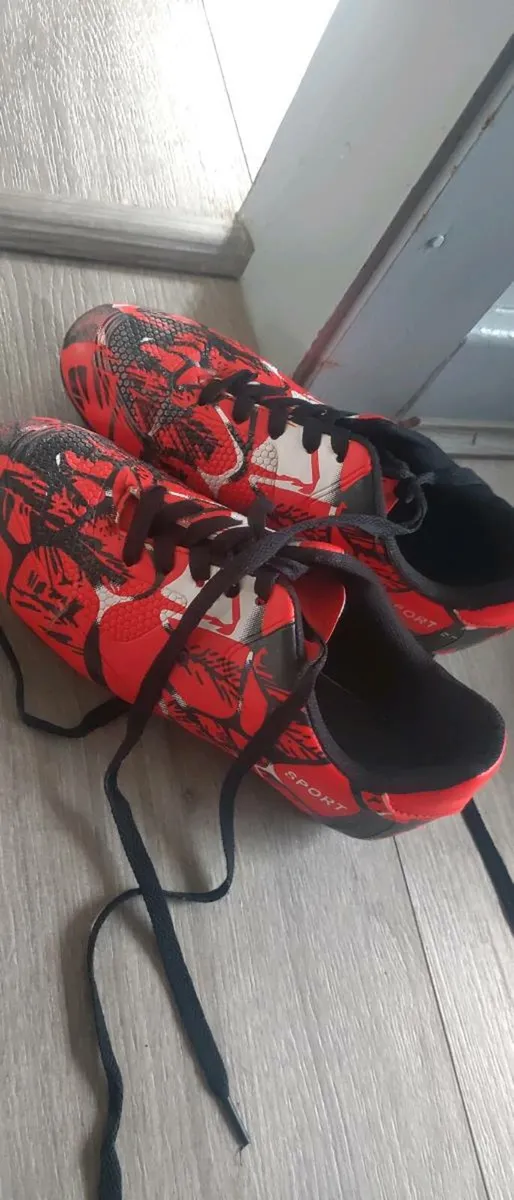 Soccer boots size 36 - Image 1