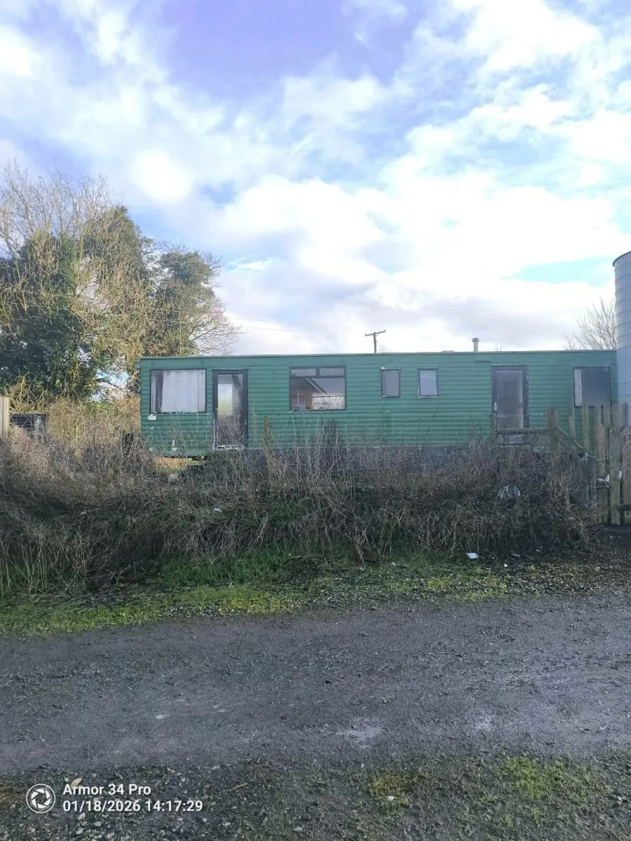 Mobile home - Image 1