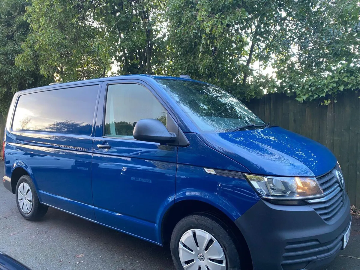 Volkswagen Transporter 2021 - Image 1