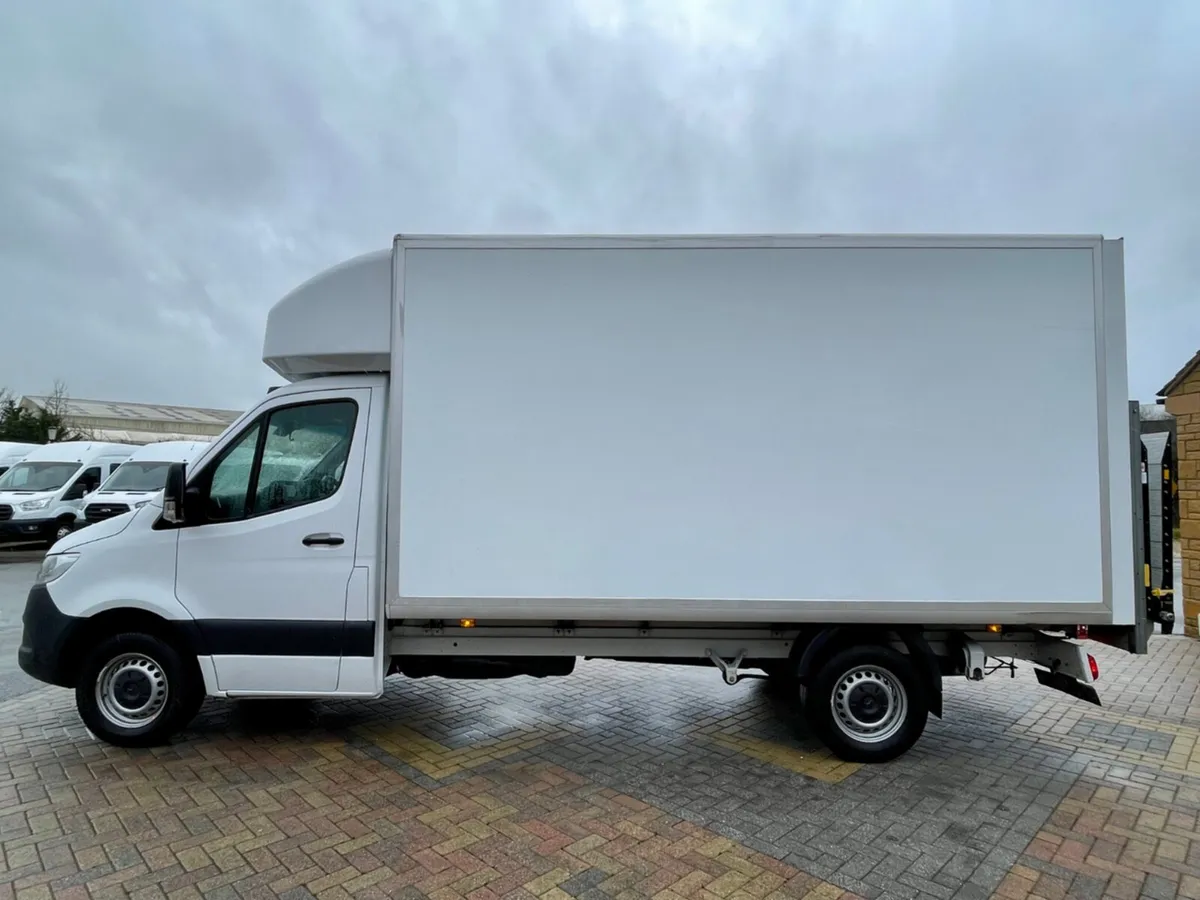 2023 Mercedes-Benz Sprinter Luton Box Van - Image 1