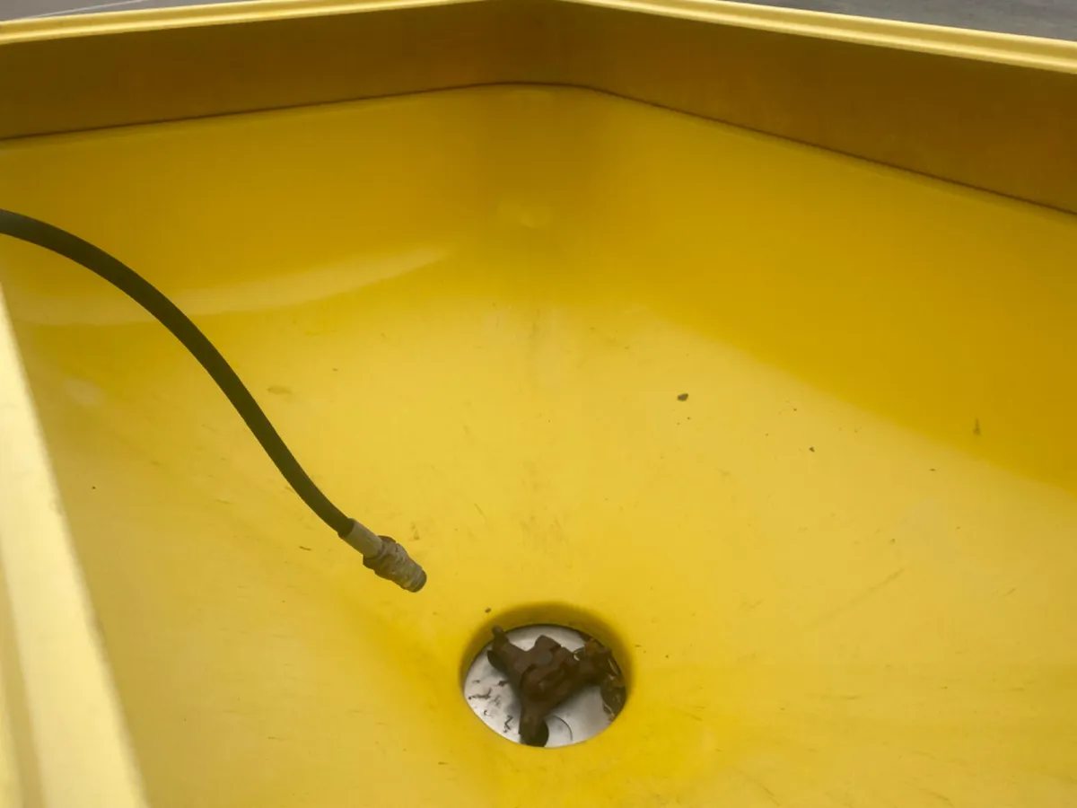 Cosmo 1 ton spreader - Image 4