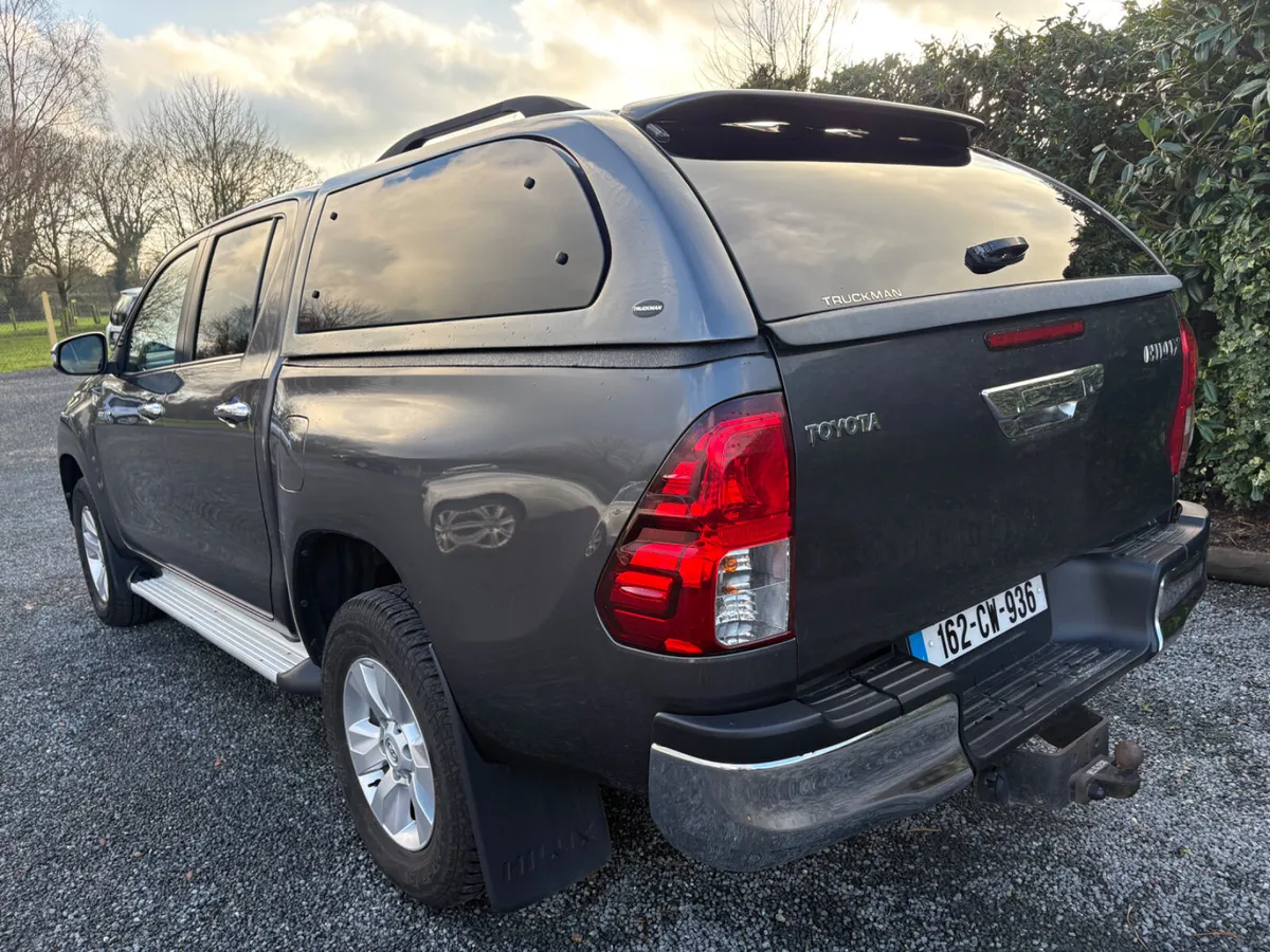 Toyota Hilux 2016 Automatic - Image 3