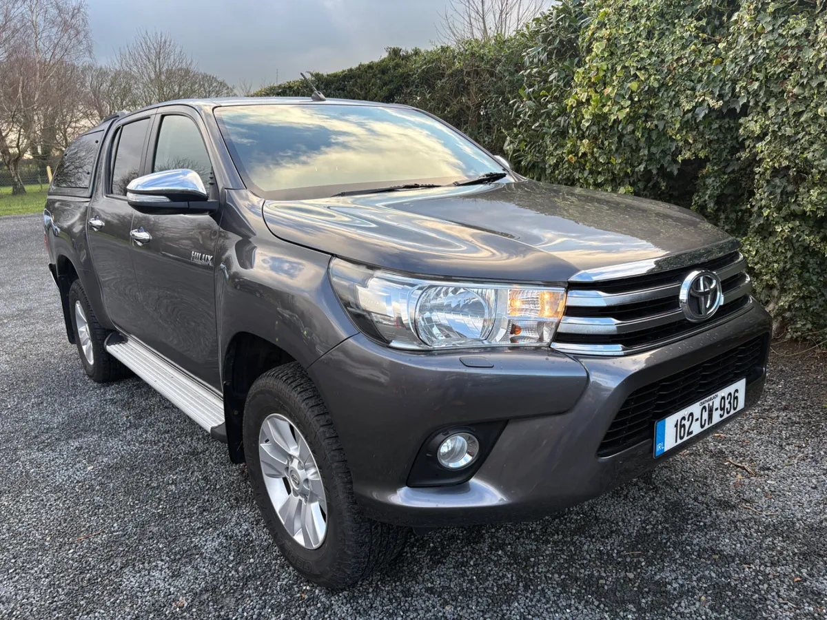 Toyota Hilux 2016 Automatic - Image 2