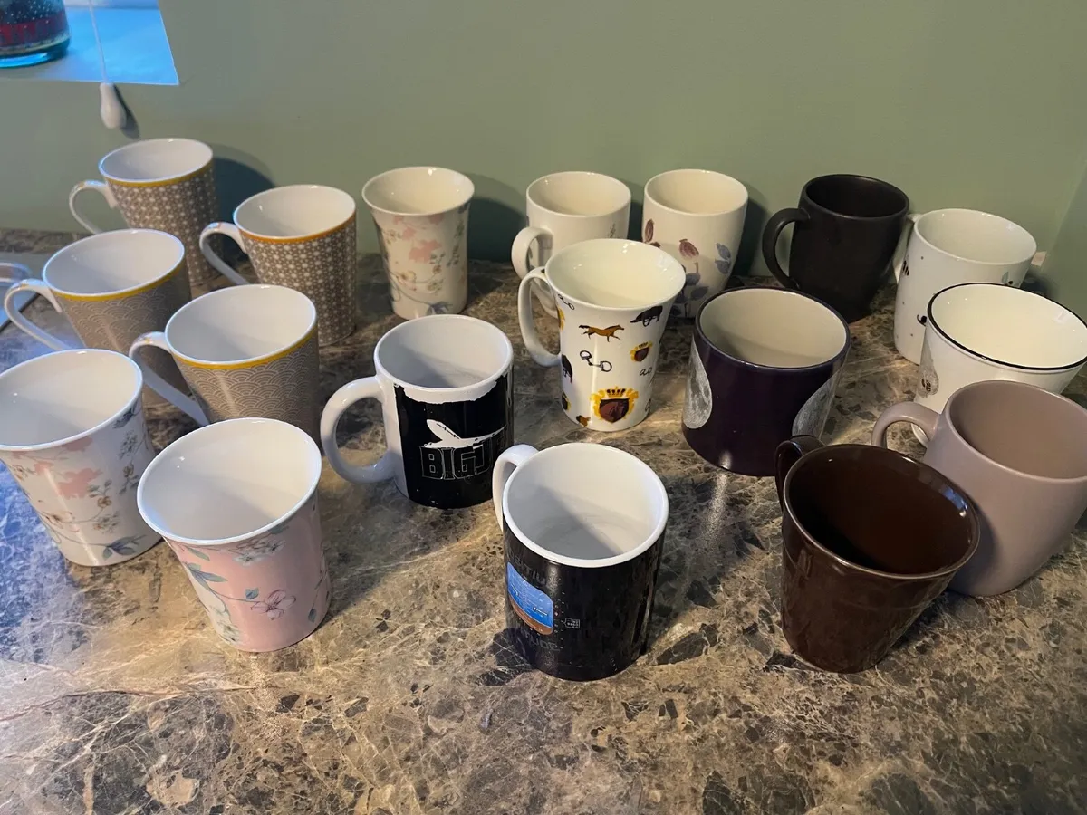 18 mugs - Image 2