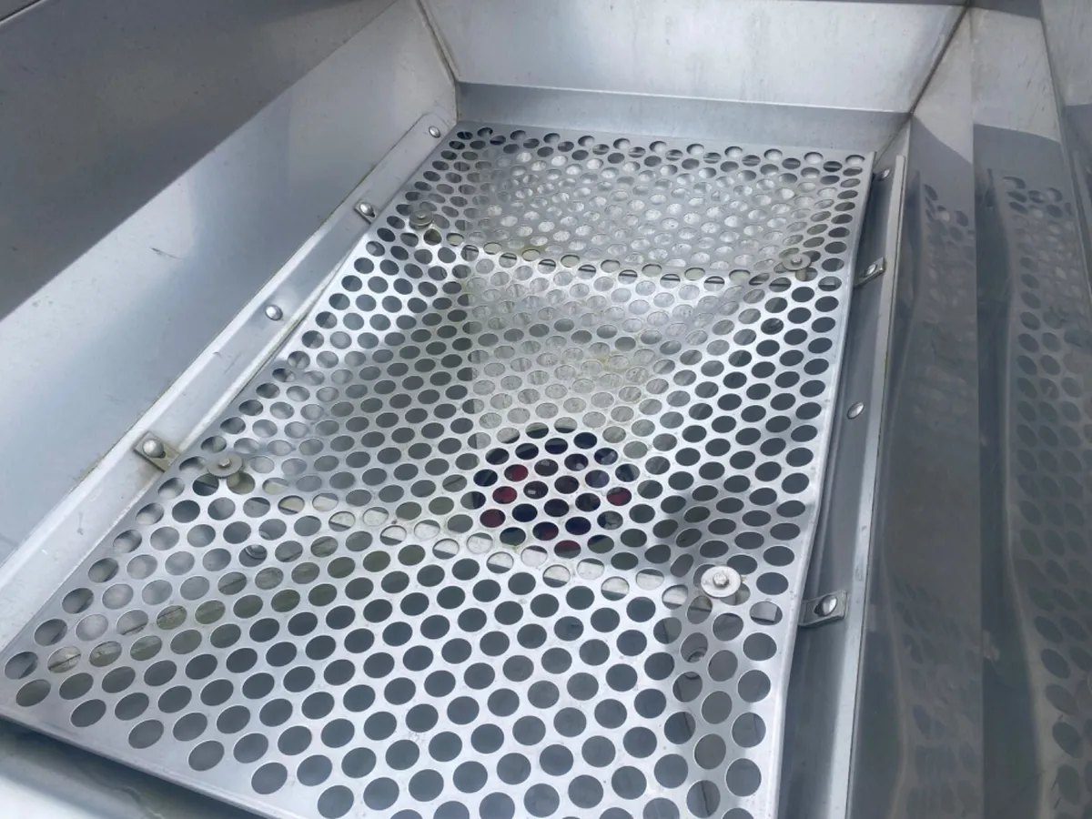 Cavolla 1ton spreader - Image 3