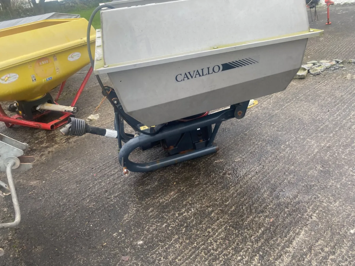 Cavolla 1ton spreader - Image 2