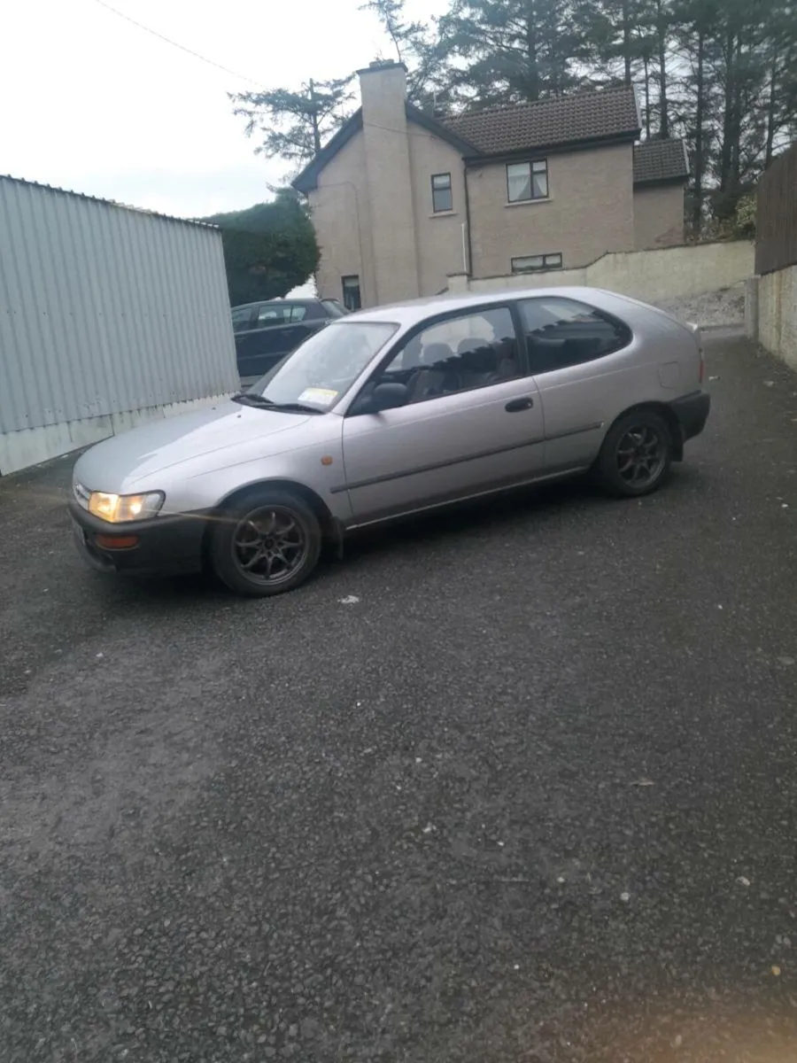 Toyota Corolla - Image 2