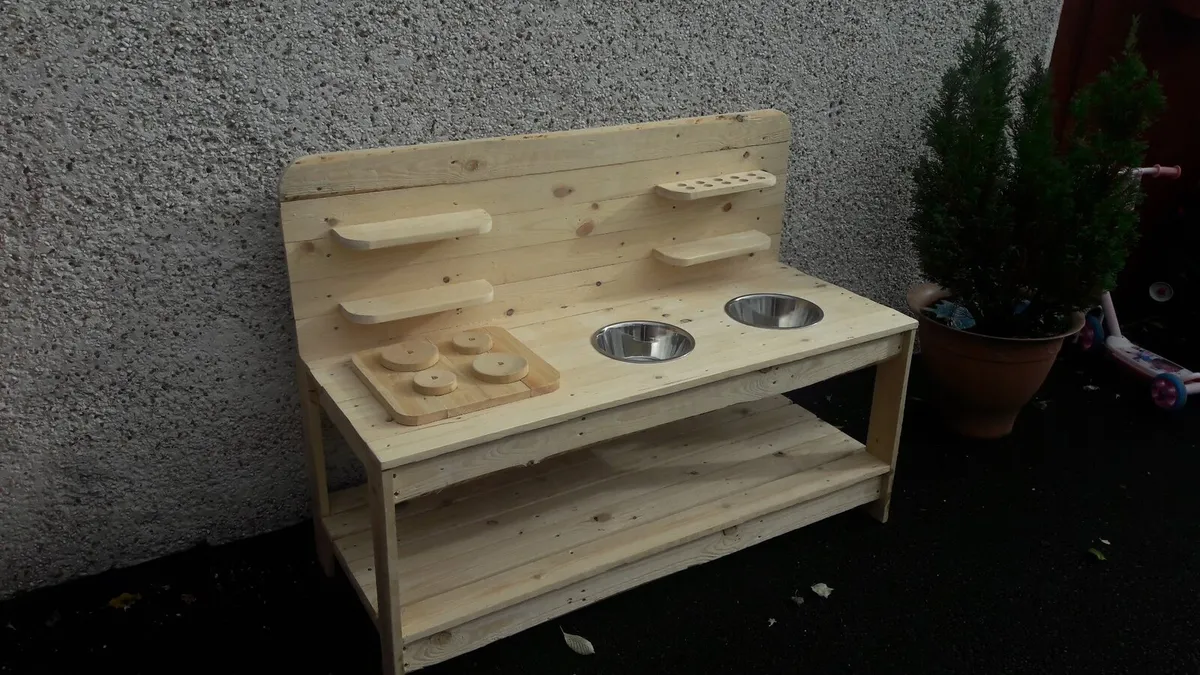 Handmade rustic mud kitchen - Image 2