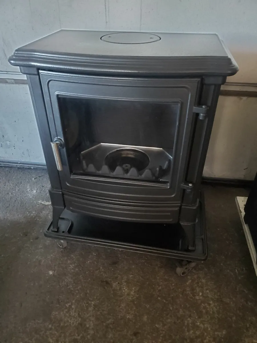 Nestor Martin s21 oil stove 6kw new model - Image 1
