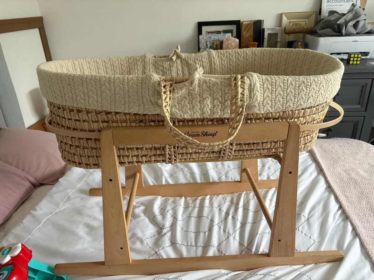 Moses basket - Image 1
