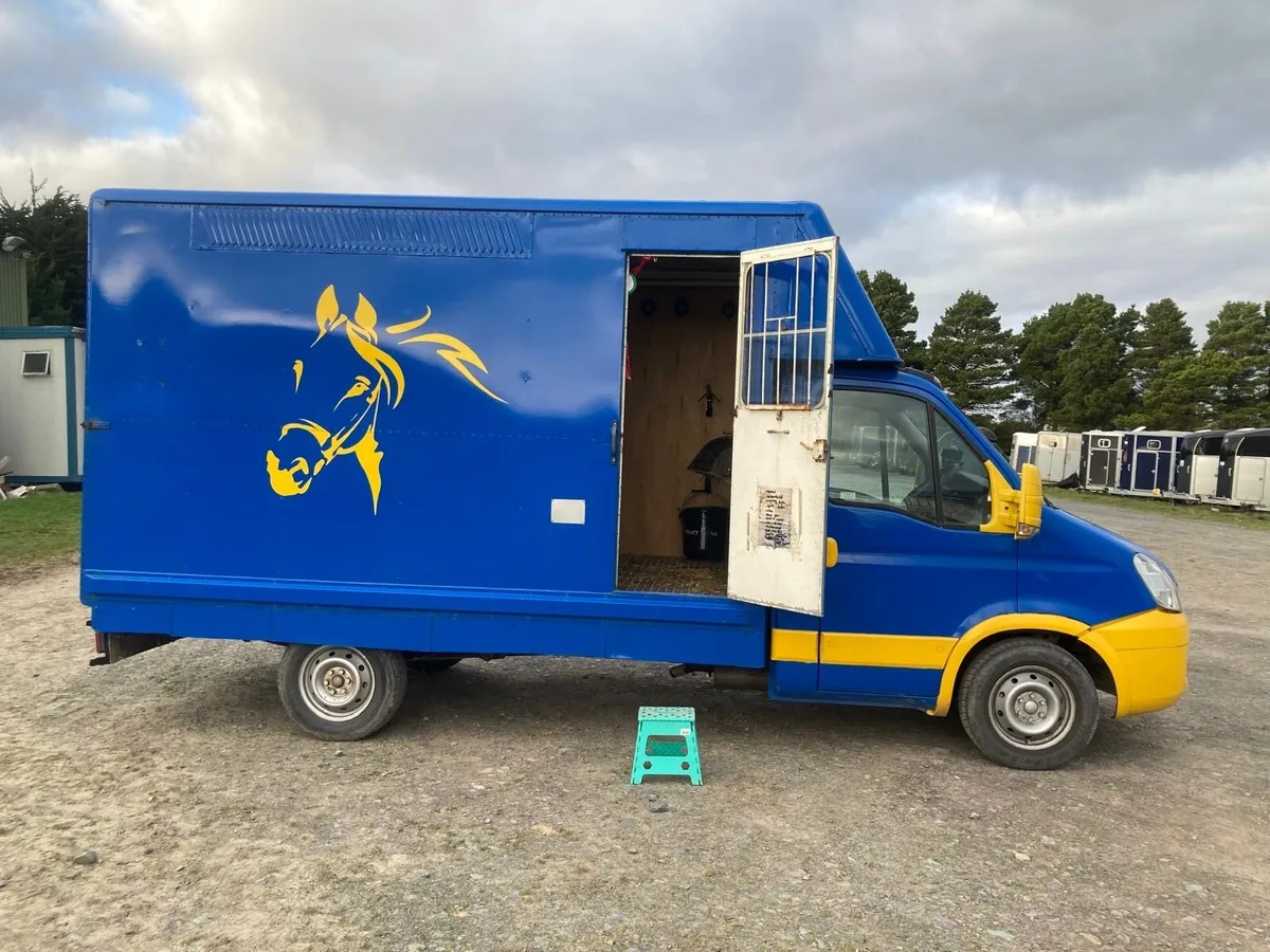 3.5 tonne Horse truck - Image 4