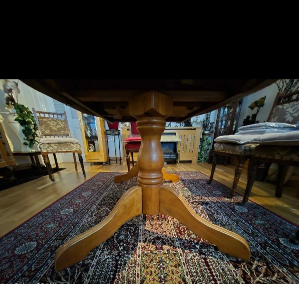 Dinning Table - Image 4