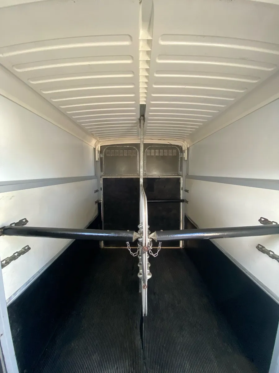 Ifor Williams 511 - Image 1