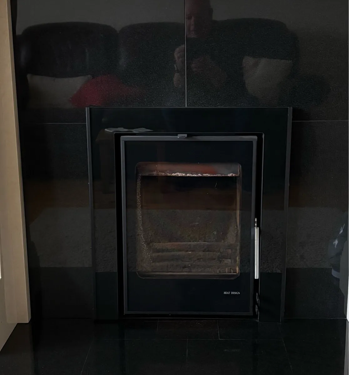 Heat Design Cassette stove including surround - Image 1