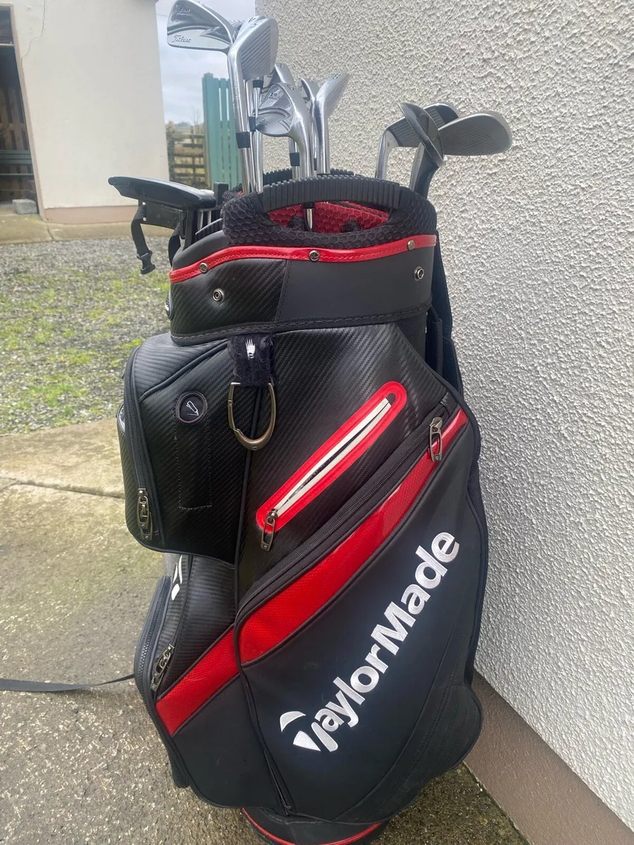 Golf clubs, bag and trolley - Image 2