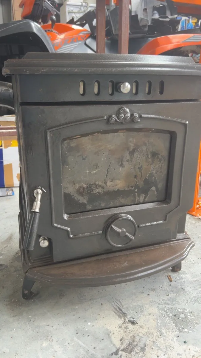 Stove - Image 1