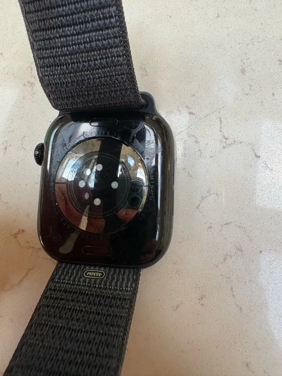 Apple Watch series 10 - Image 3