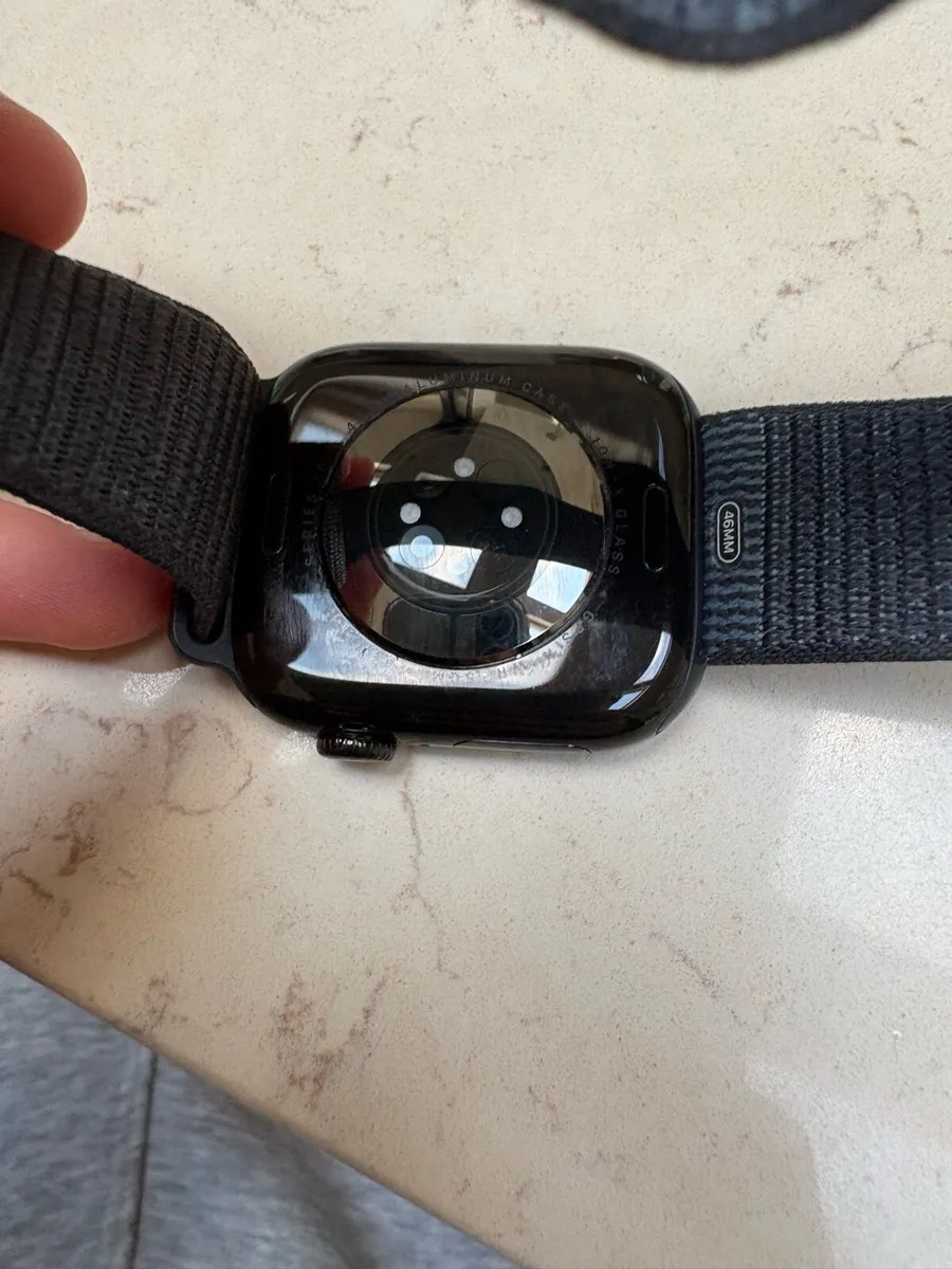 Apple Watch series 10 - Image 4