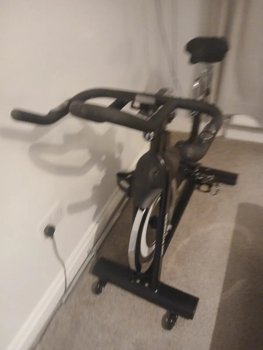 Hit Fitness bike - Image 2