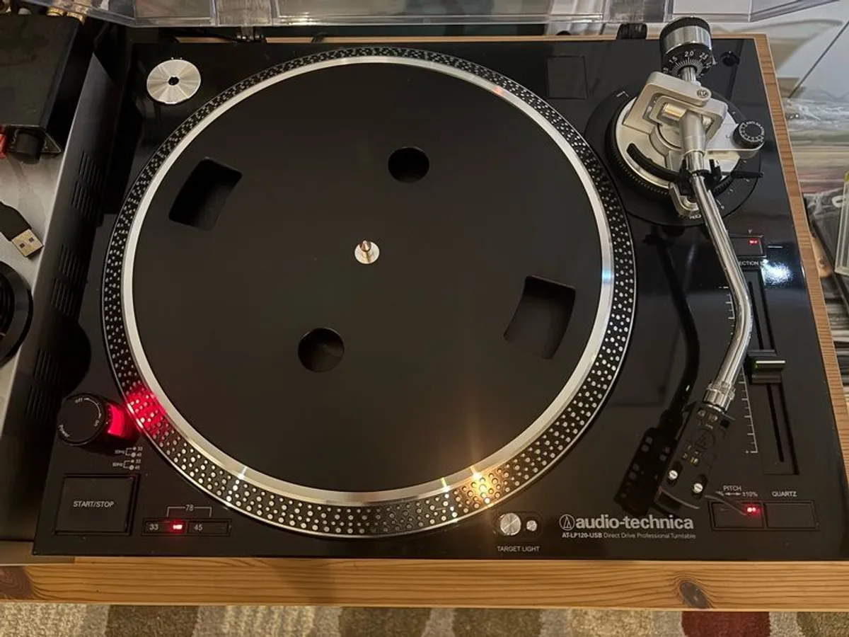 Turntable - Image 4