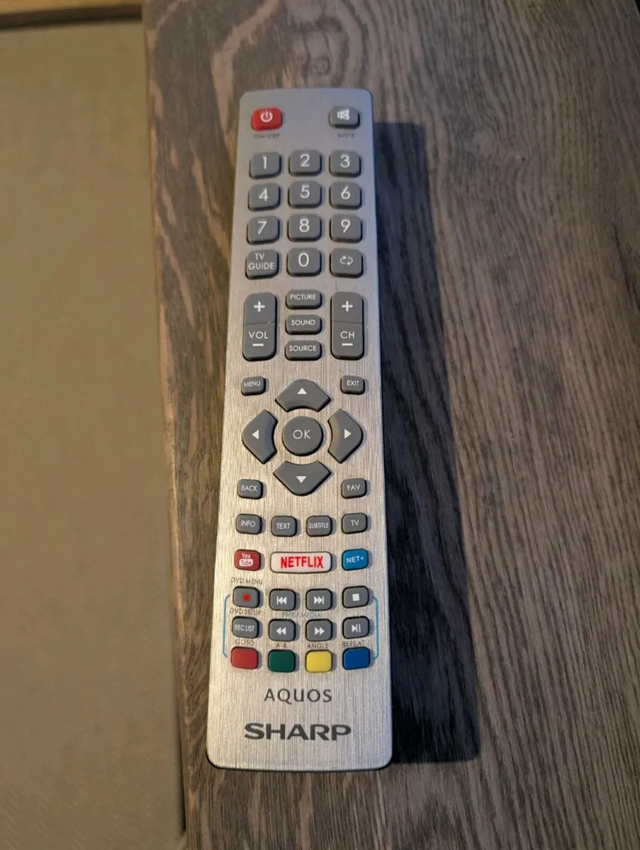 Sharp 40 " Smart TV - Image 3