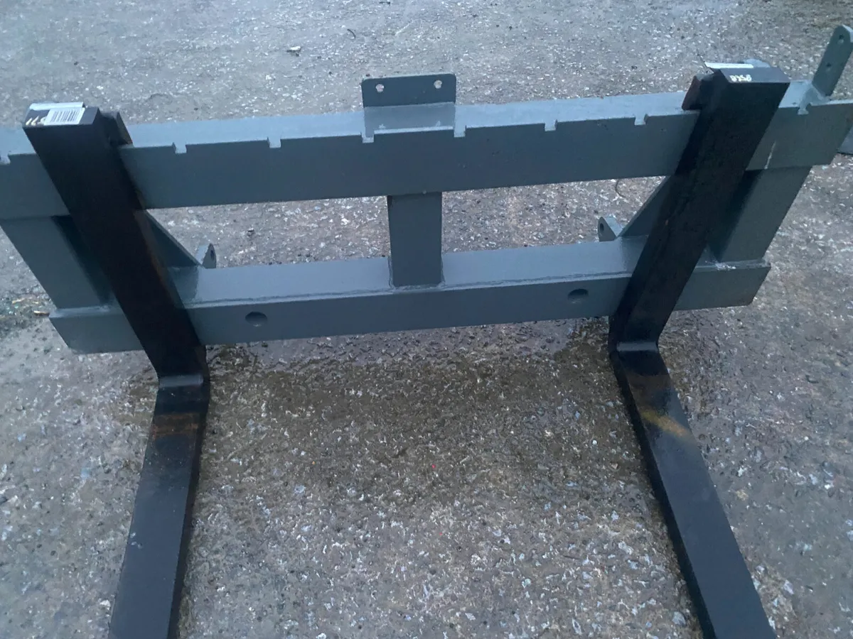 Pallet Forks New (18079) - Image 2