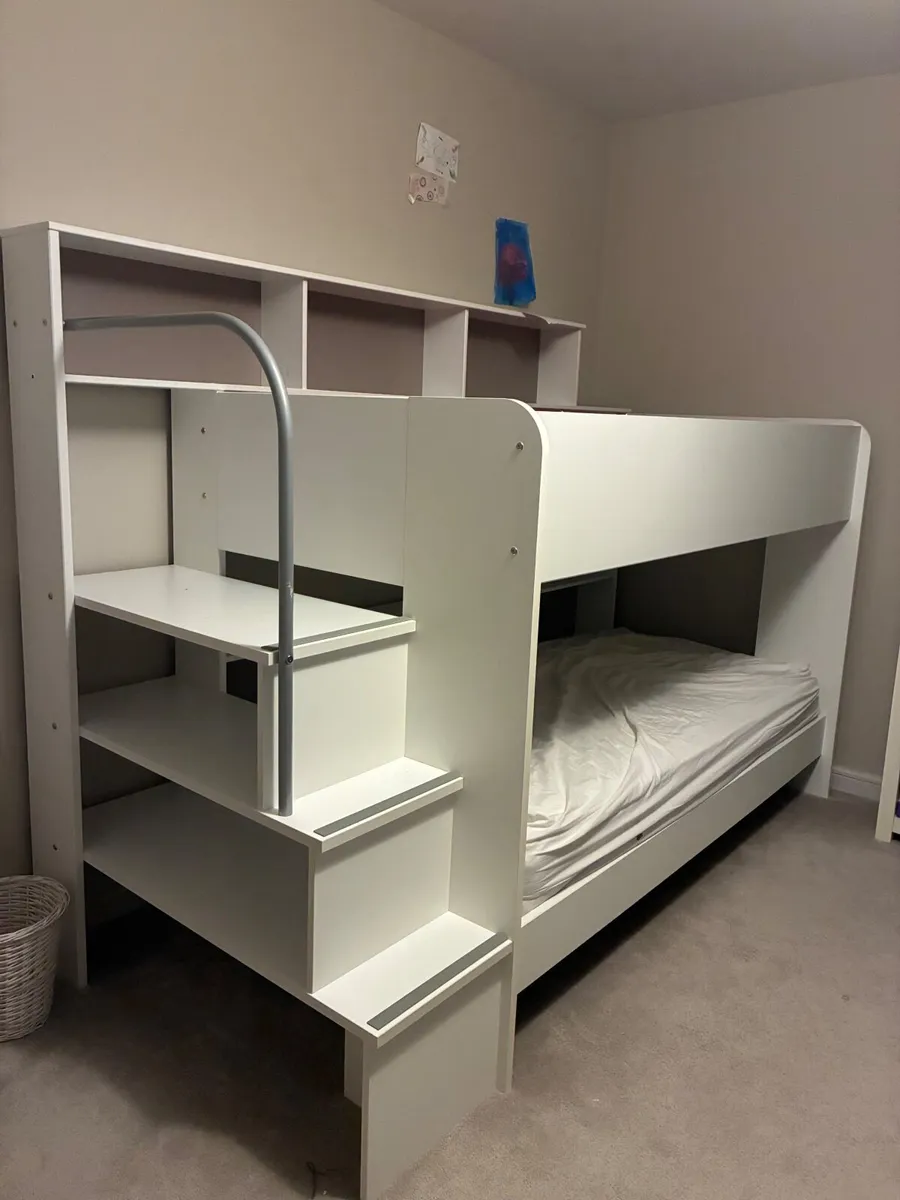 Bunk bed - Image 1