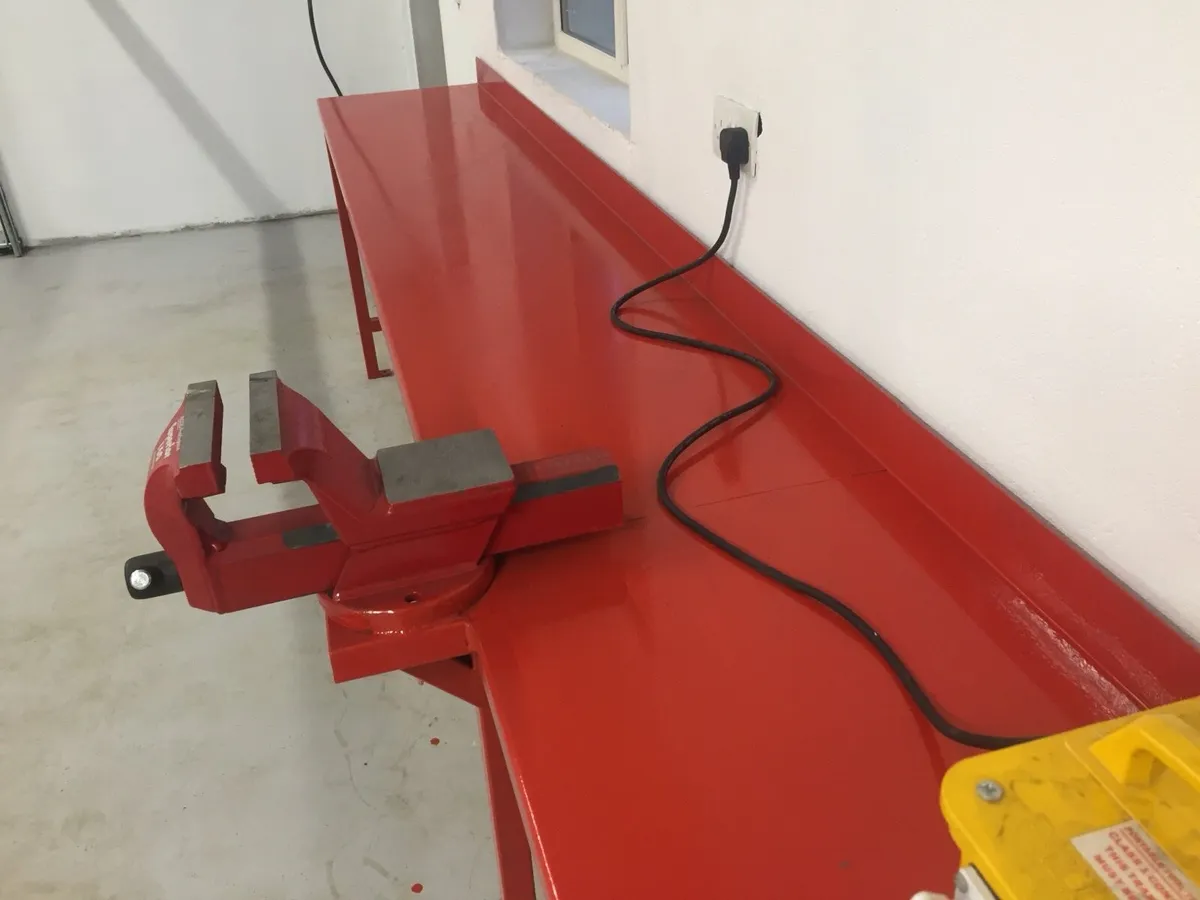 Work bench - Image 2