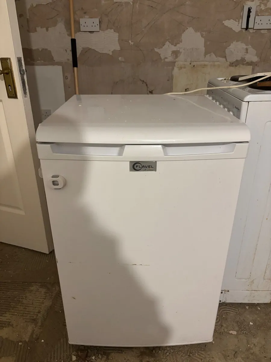 Undercounter fridge - Image 1