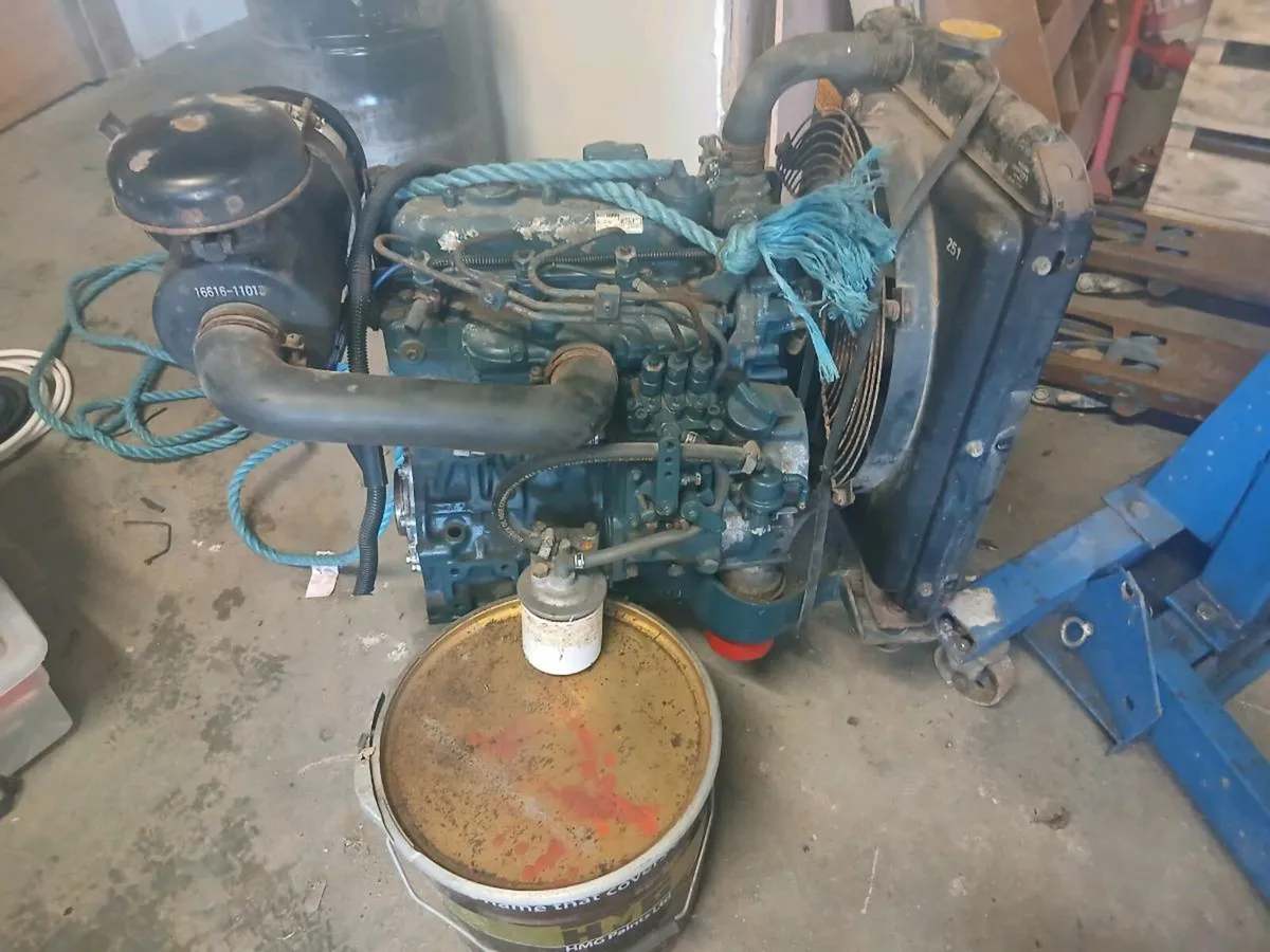 Kubota 3 cyclinder diesel engine - Image 1