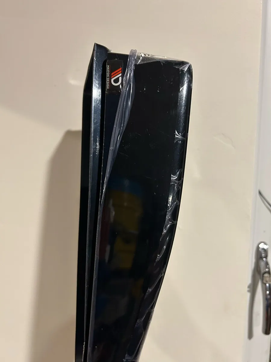 Mk 7 Golf R Front splitter and side skirts - Image 4