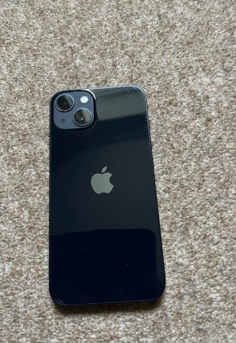 iPhone 13 - Image 3