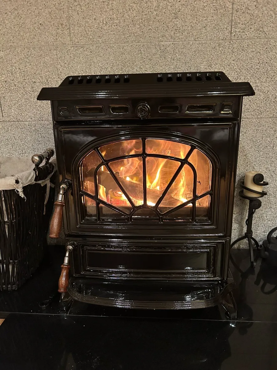 Stove - Image 1