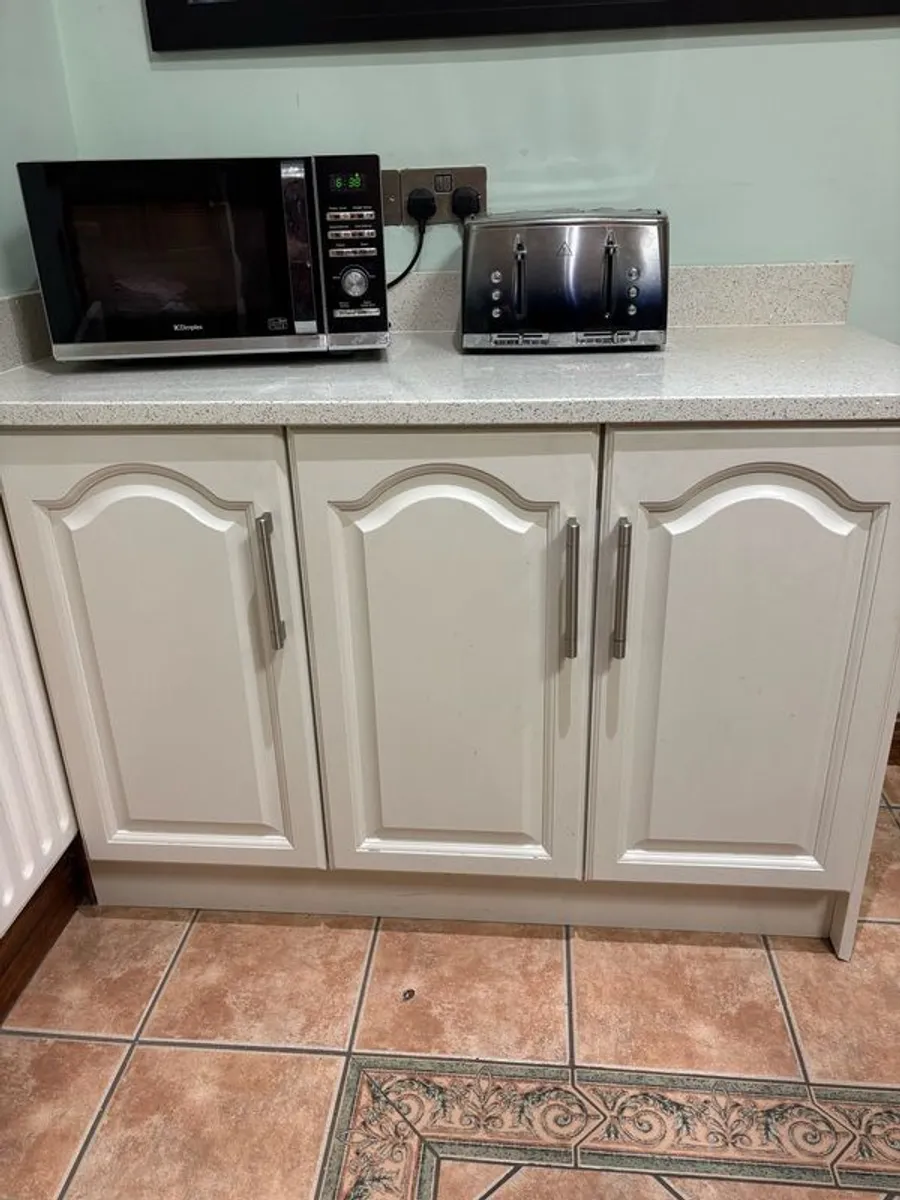 Kitchen Units - Image 3