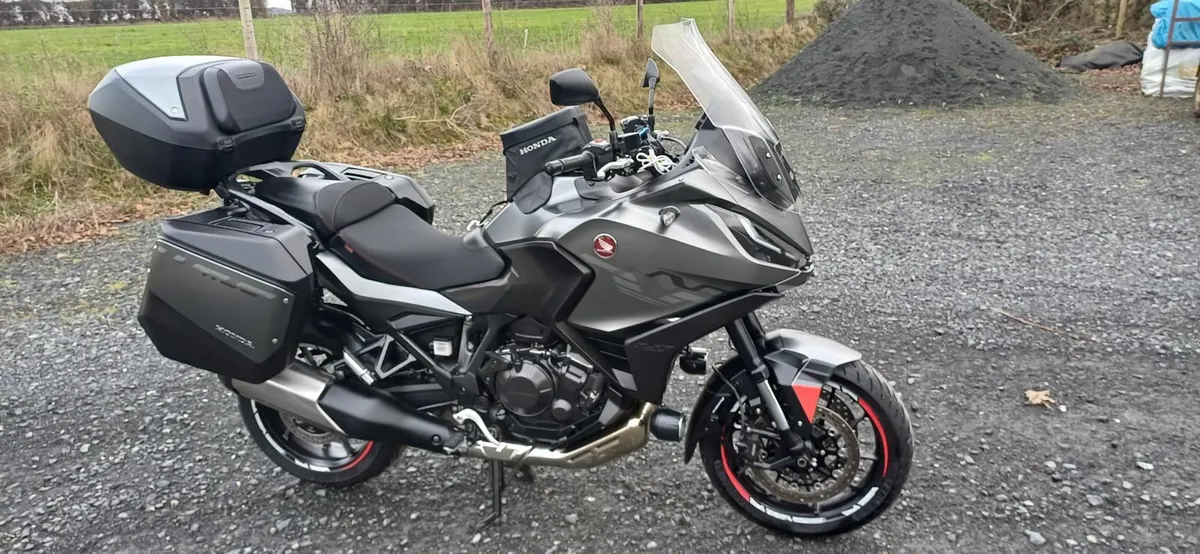 Honda NT1100 - Image 1