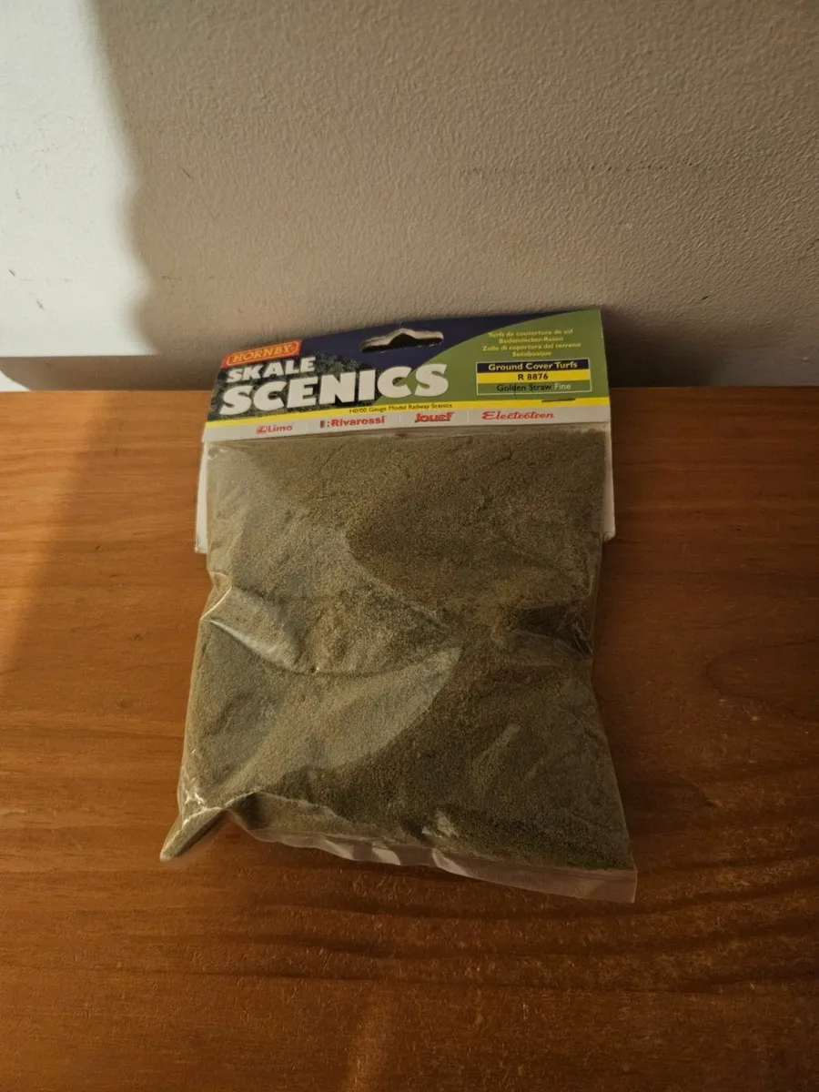 Hornby Fine Golden Straw - Image 2