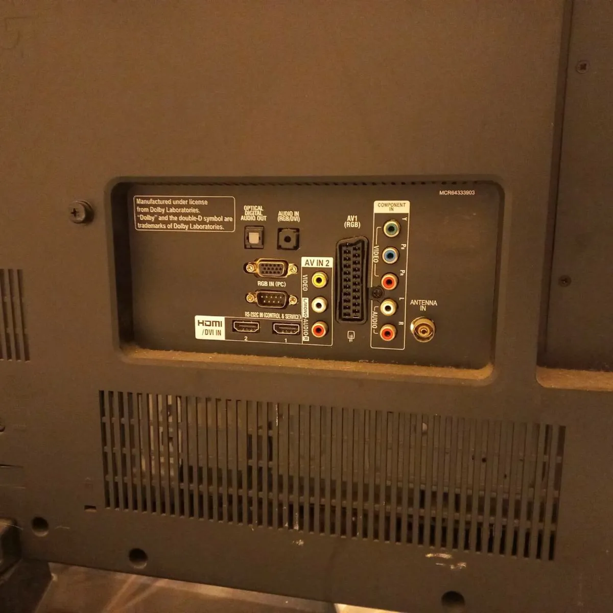 LG flatscreen TV - Image 2