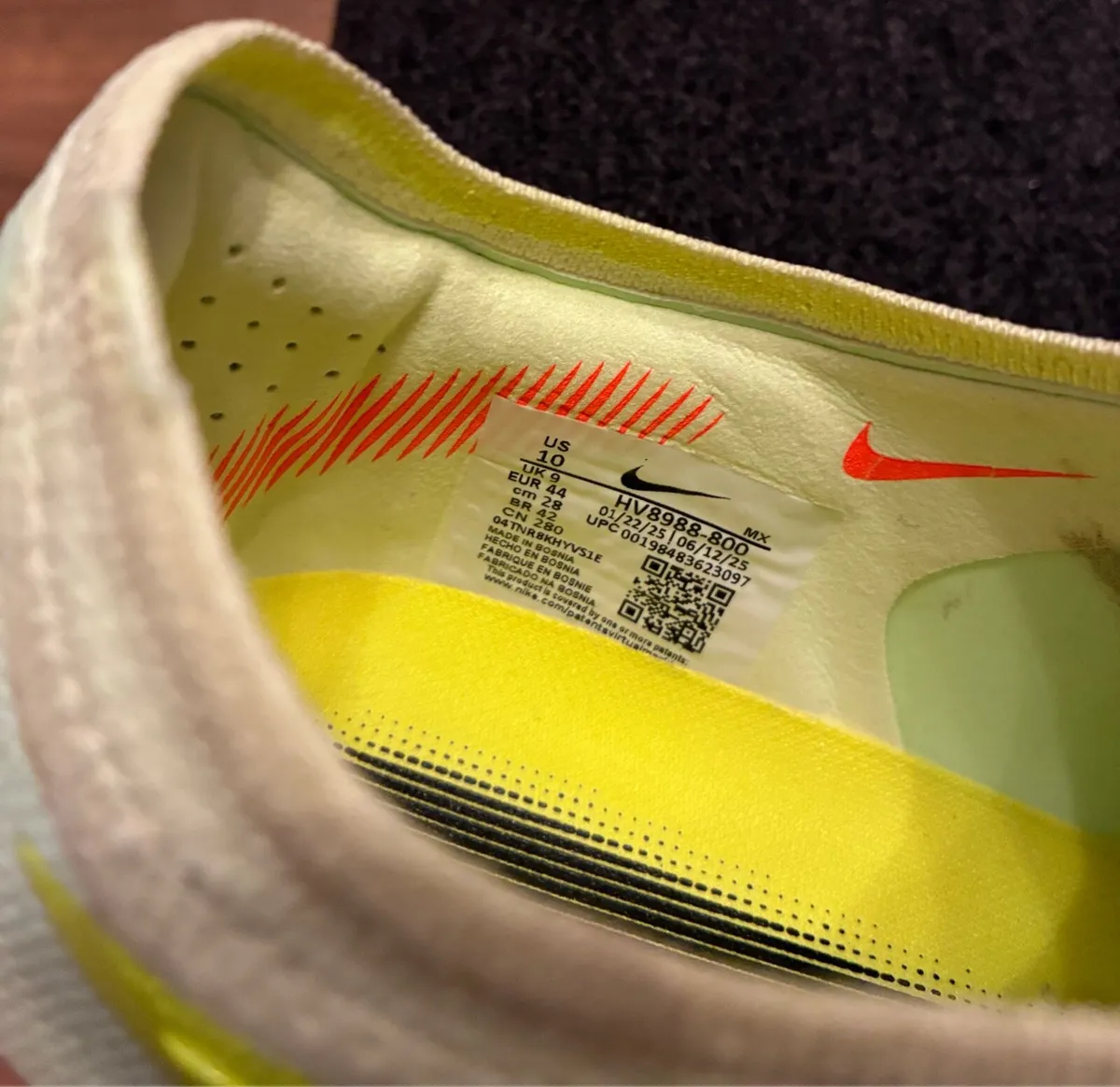 Nike Phantom Low Elite soft ground Size 9 (Adult) - Image 4