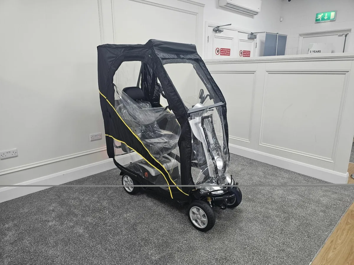 Kymco Midi XLS with Canopy Mobility Scooter - Image 1