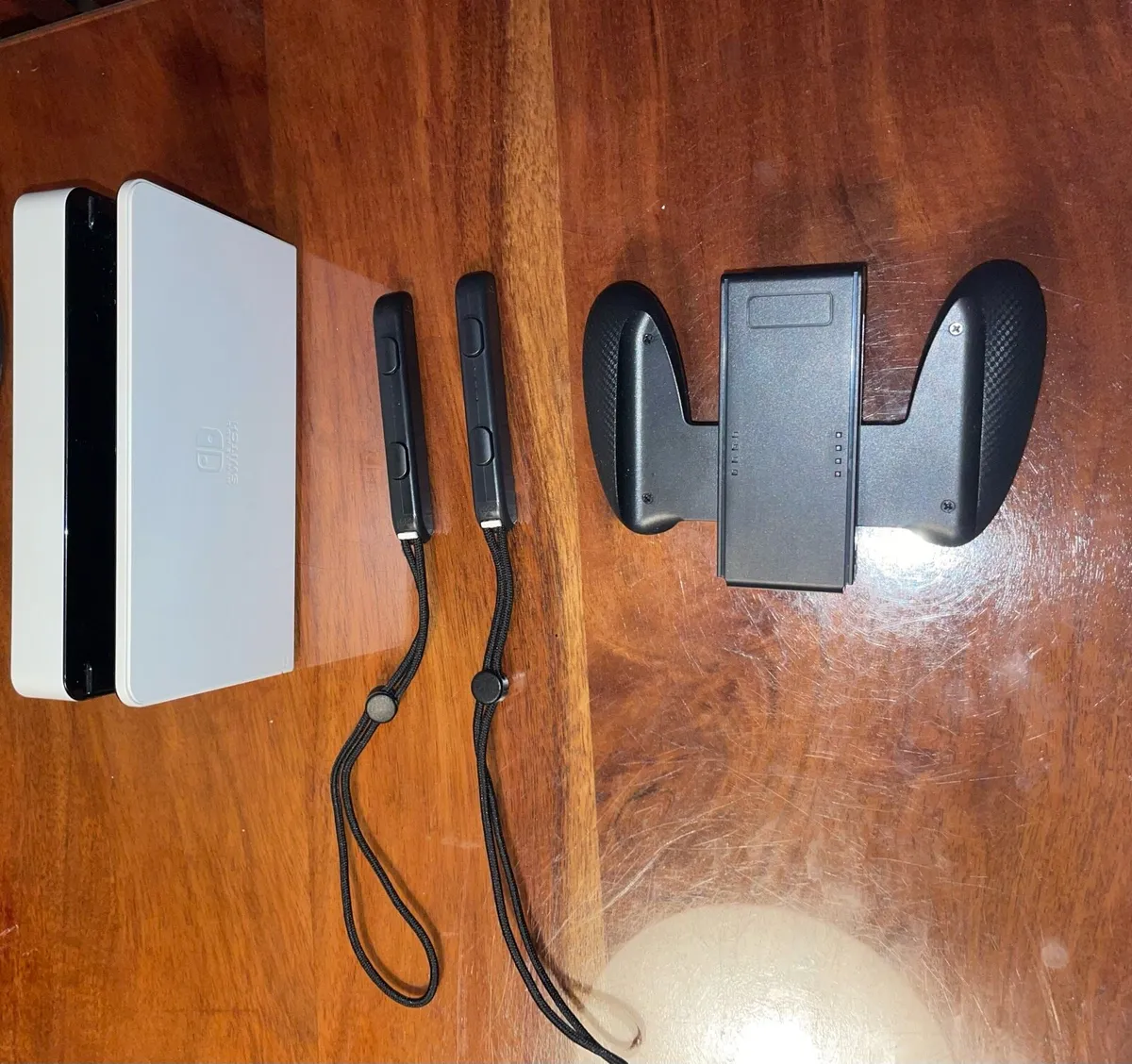 Nintendo Switch OLED Refurbished - Image 3