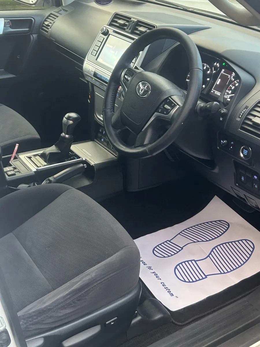 Toyota Landcruiser - Image 4